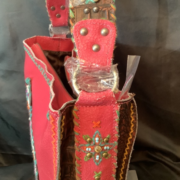 Delila Leather Pink Embroidered Messenger bag tote Montana West western - Picture 12 of 16